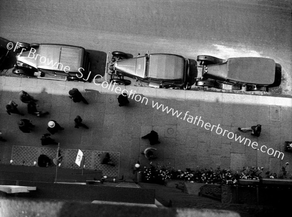 CARS AND PEDESTRIANS FROM ROOF OF SHELBOURNE HOTEL